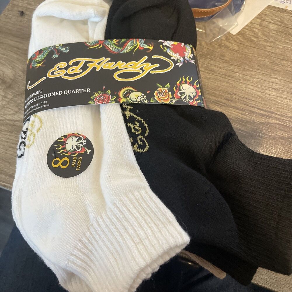 Ed Hardy Mens Crew Socks 8 Pack Cushioned Mid Crew Comfort Tattoo Design NWT
